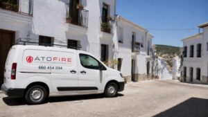 Furgoneta de ATOFIRE en Andalucía Occidental